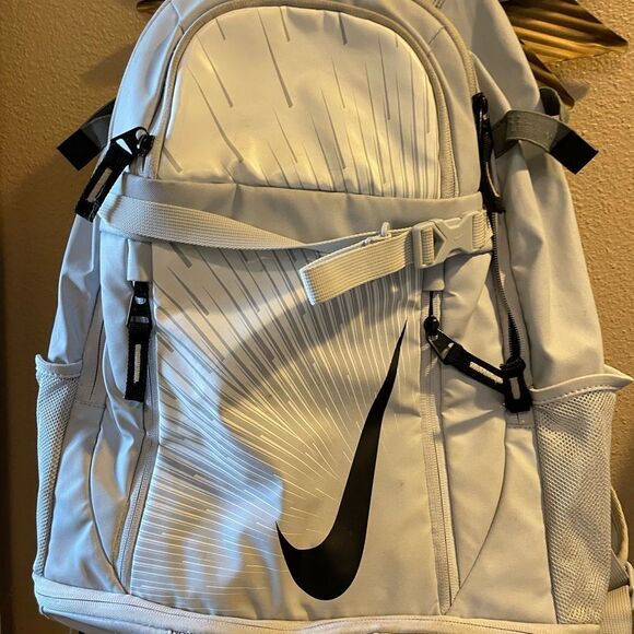 Nike Baseball Backpack - Picture 2 of 16